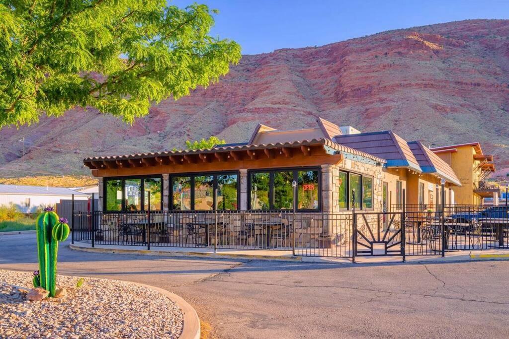 Luxury Downtown Rental - La Dolce Vita Villa #4 Moab Extérieur photo